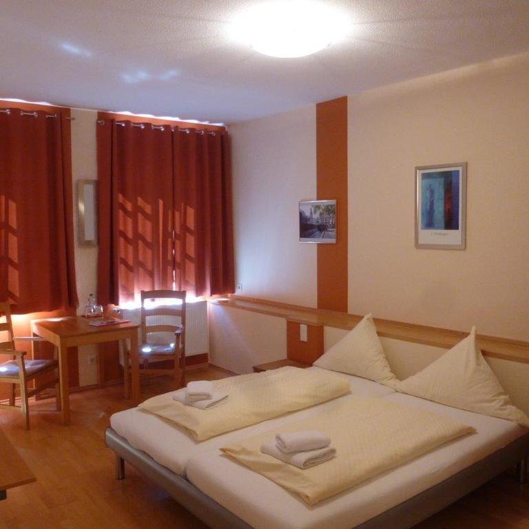 Altstadt-Hotel Koln Pokoj fotografie